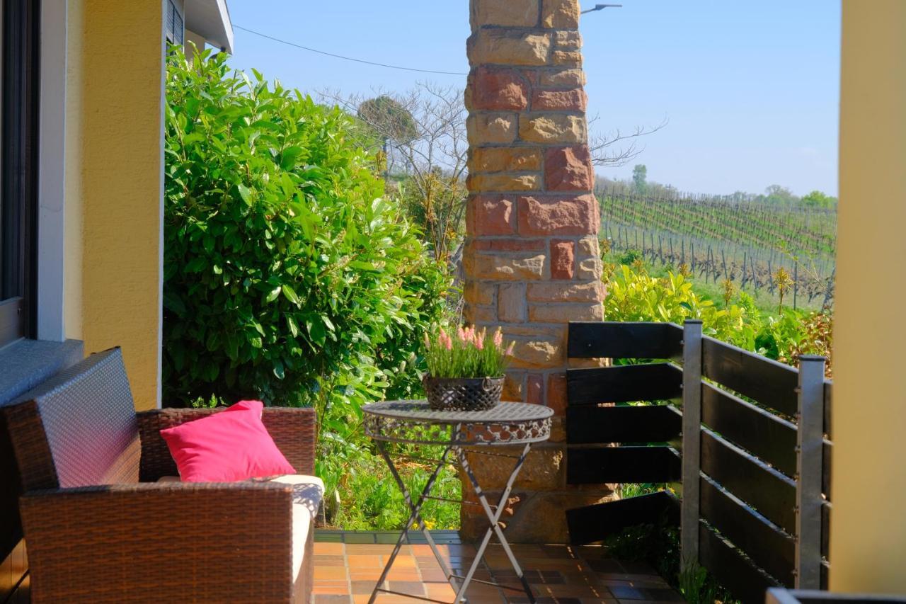 Ferienweingut Wissing Wohnung Theo Глайсцеллен-Глайсхорбах Экстерьер фото